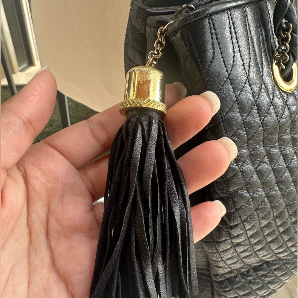 Bally Vintage Black Quilted Gold Tone Hardware Chain Straps Leather Shoulder Bag - Picture 4 of 15